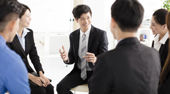 Communication with Shareholders and Investors Image