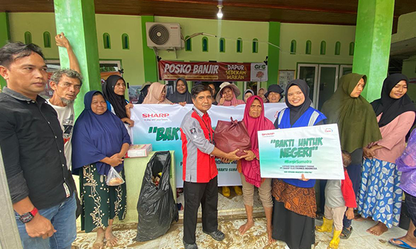 Donation ceremony in an affected area